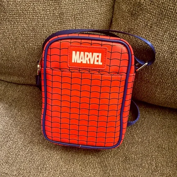 Buckle-Down Marvel Spiderman crossbody bag - Picture 5 of 7